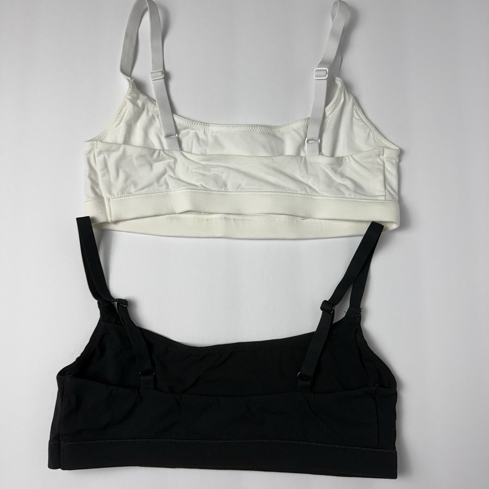 Art Class Girls Size M Bras 2 Pack Black White Wireless Adjustable Straps